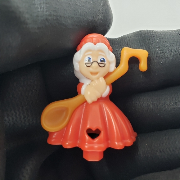 Kinder Joy Mrs Claus Christmas Toy Figures Set of 3 - Picture 7 of 14